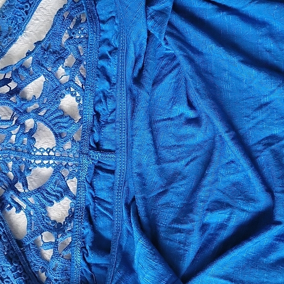 Seductions Crochet Back Tank Top - Picture 6 of 6